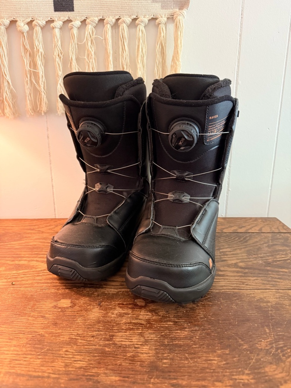 Women's K2 Haven snowboard Boots with BOA system.